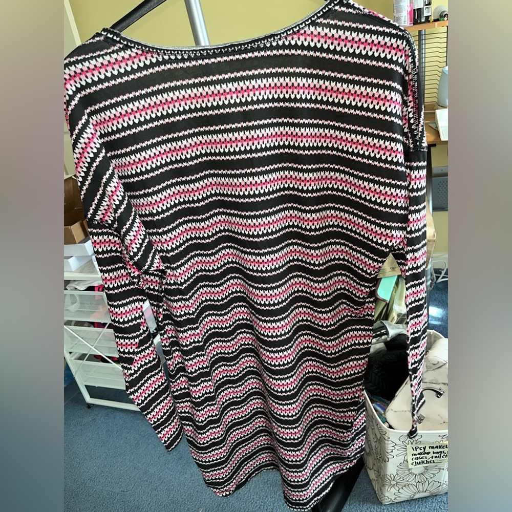 Victorias Secret Long Sleeve Nightgown/ Night Shirt - size M- **NEVER WORN** - Picture 4 of 4